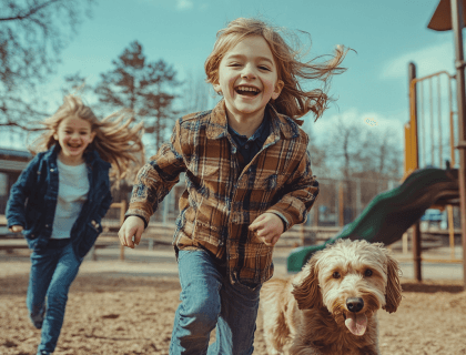 Aileye Düşkün Köpek Irkları: Sadık ve Sevgi Dolu 180 Irkın Listesi